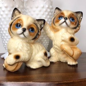 Vintage Raj California Japan Cat Figures Set of 2